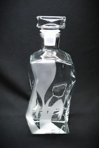 Karafka z kryształem 750ml